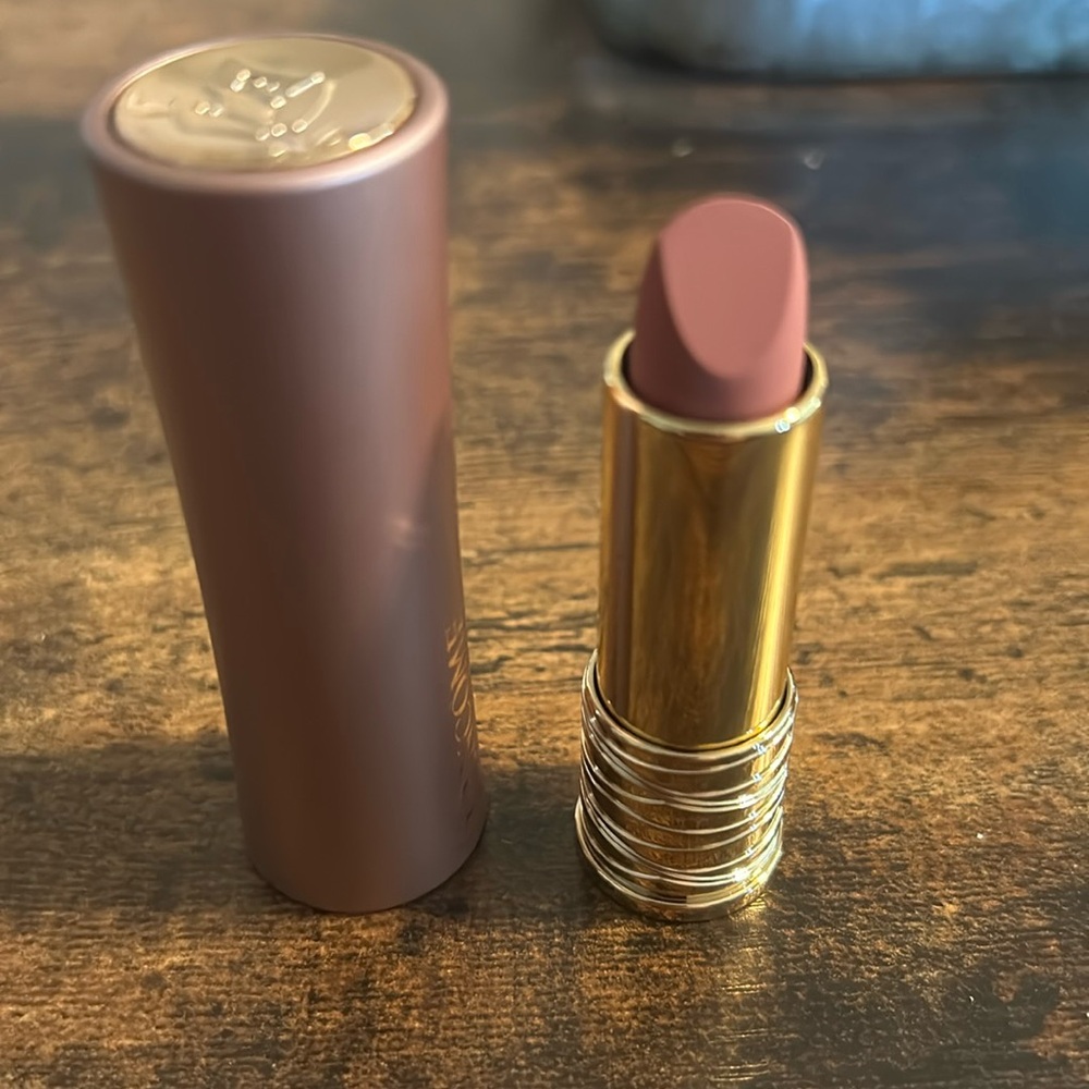 Lancôme lipstick - Unspoken Feelings Intimate